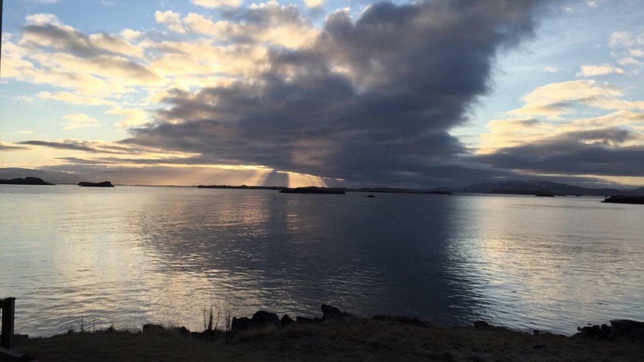 Mar Guesthouse Stykkisholmur Bagian luar foto